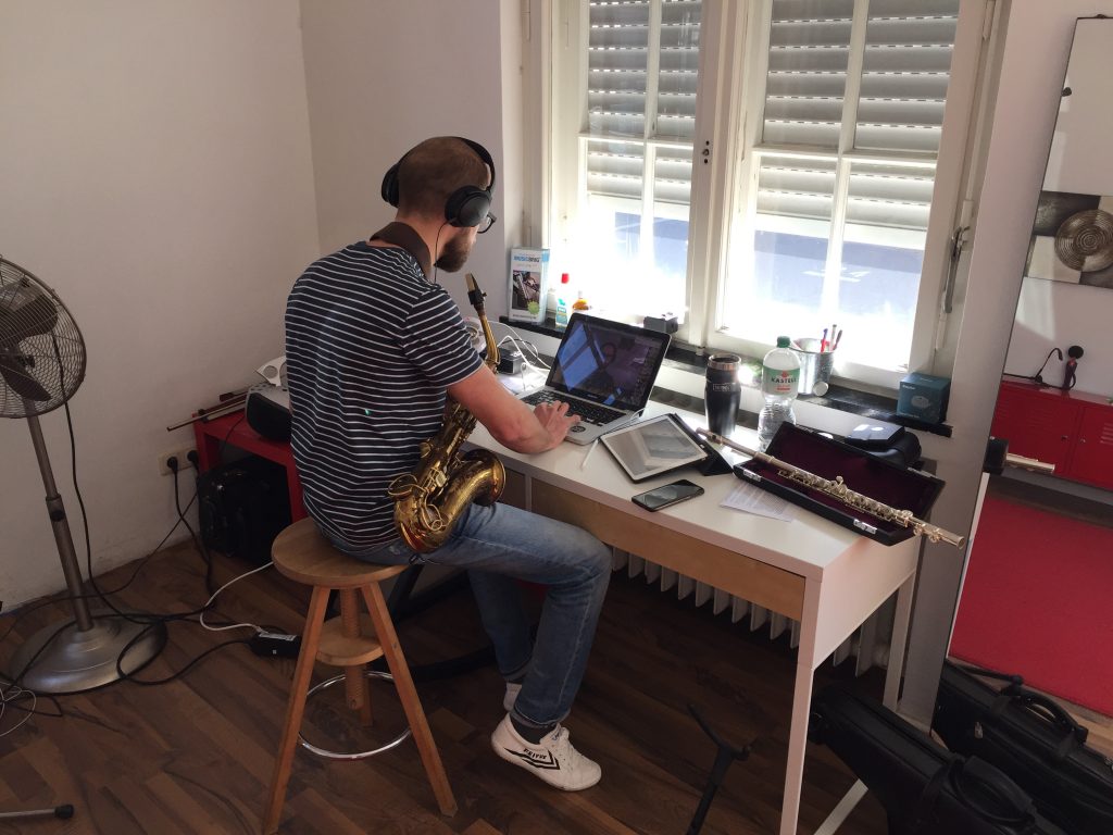 Saxophon Online Unterricht bei Musicbrig 